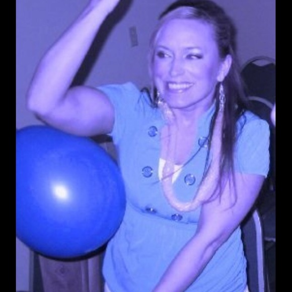 Meet your Posher, Heather - Picture 2 of 5